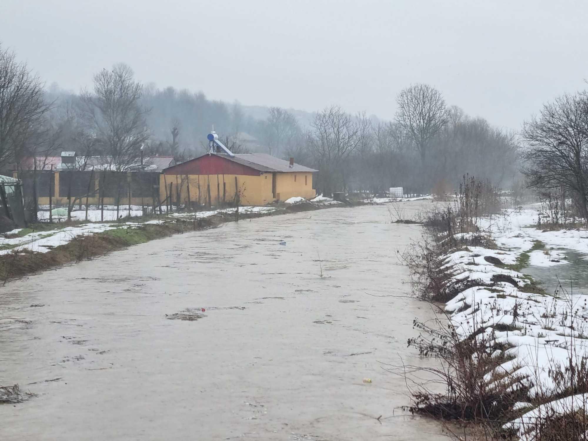 Heves esőzek váltották a nagy havazást és fagyot. 