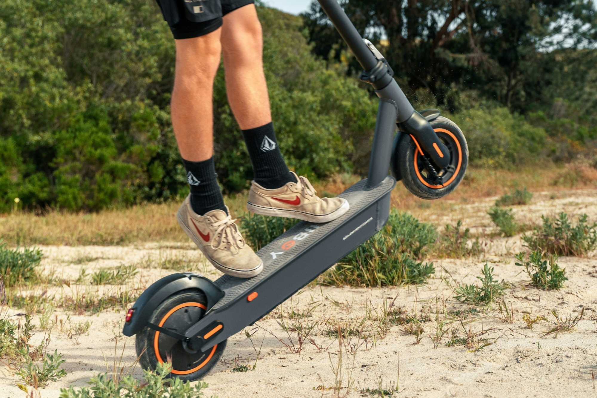 Az ügyészség szerint azt vallották a tettesek, irigyelték, hogy olyan dolgai vannak Marionak, amiről ők csak álmodhattak: elektromos roller, quad. | Illusztráció | Fotó: Unsplash