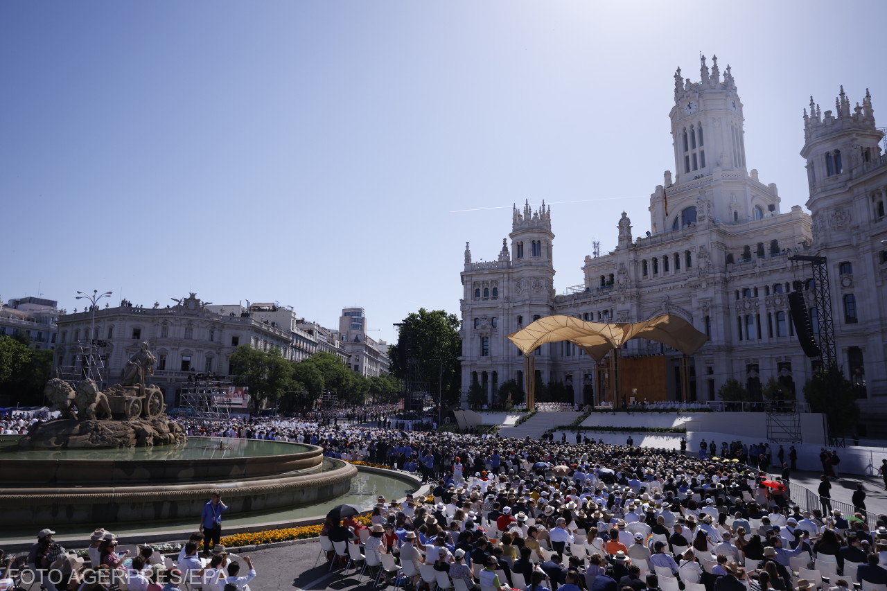 Madridban tartott szabadtéri úrnapi misét Leó pápa | Fotó: Agerpres