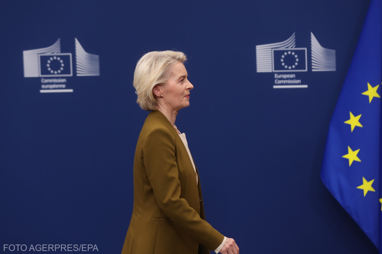 Ursula von der Leyen, az Európai Bizottság elnöke az Európai Tanács elnökével tett bejelentést. | Fotó: Agerpres