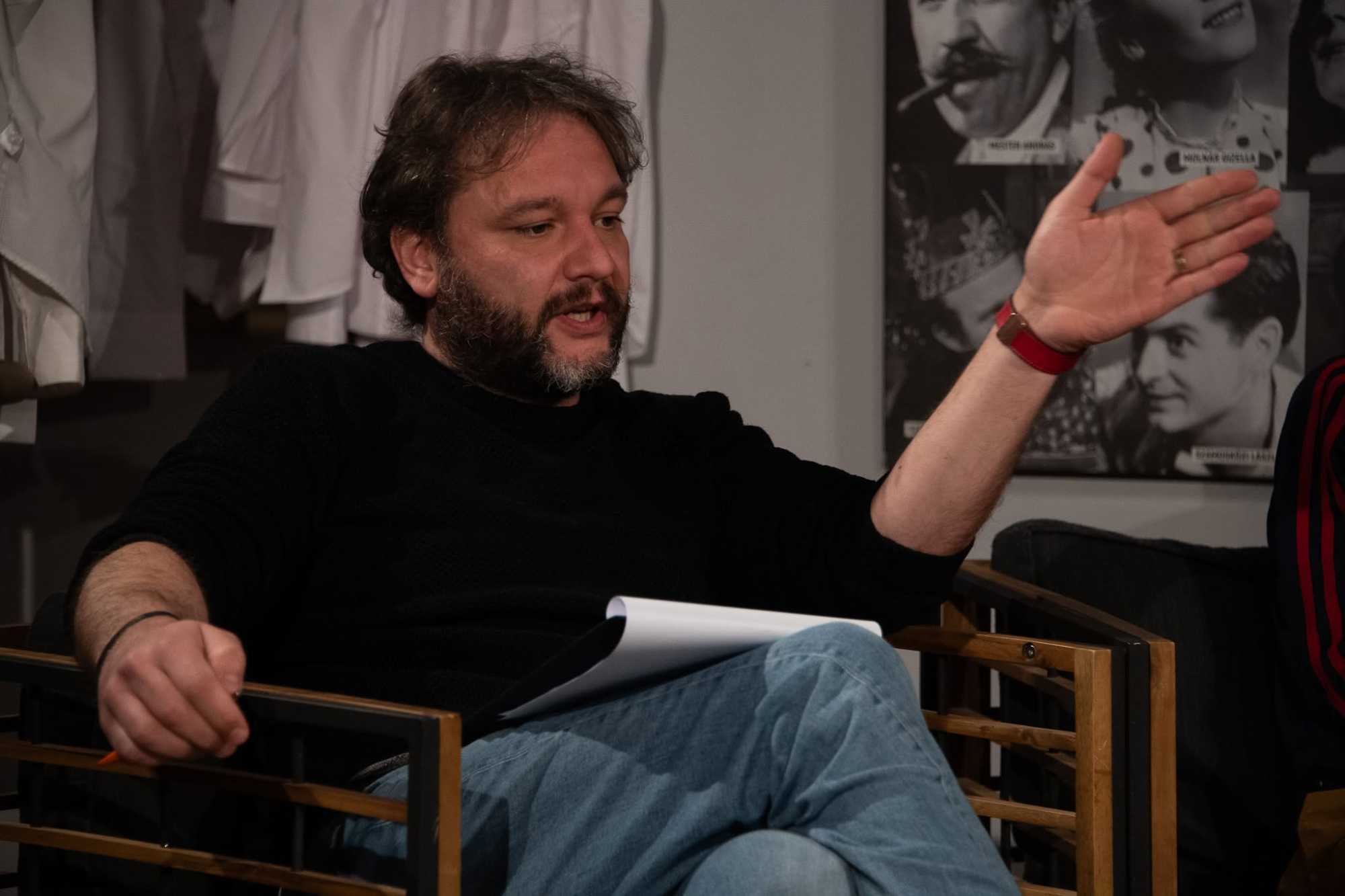 Albu István igazgató szerint a következő évad előadásait már úgy tervezik, hogy több helyszínen is bemutathassák | Fotó: Izsák Előd
