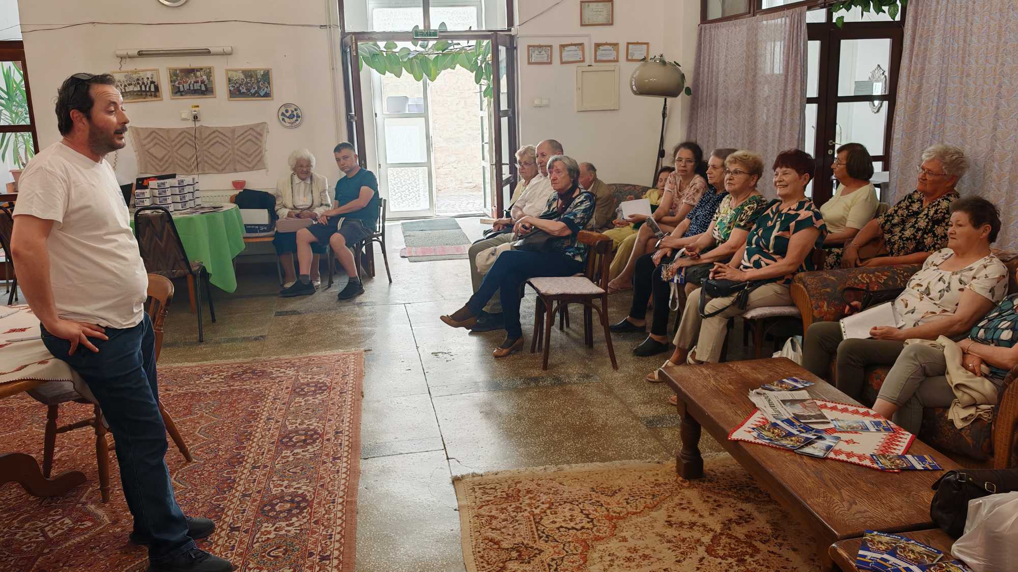 A programvezető rövid eligazítást is tartott | A szerző felvételei