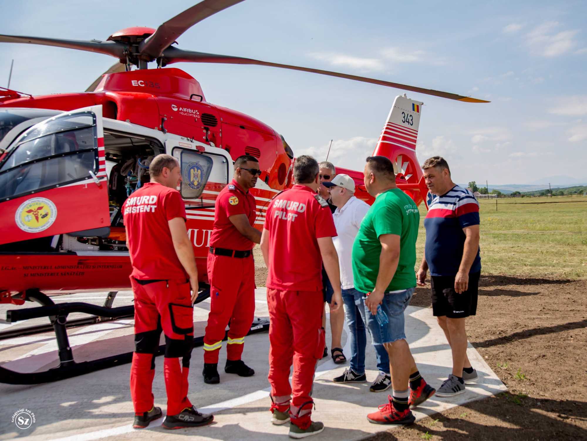 Mindenki megnézhette közleről a mentőhelikoptert | Fotó: Kulcsár Mária