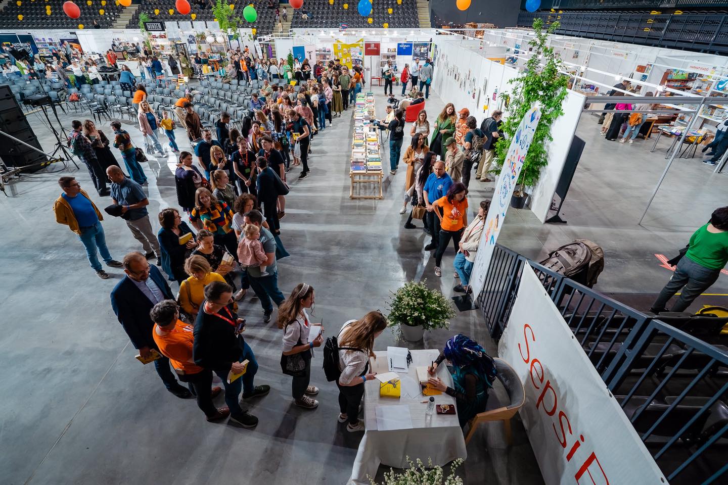 43 stand várja a könyvimádókat. | Fotók: SepsiBook