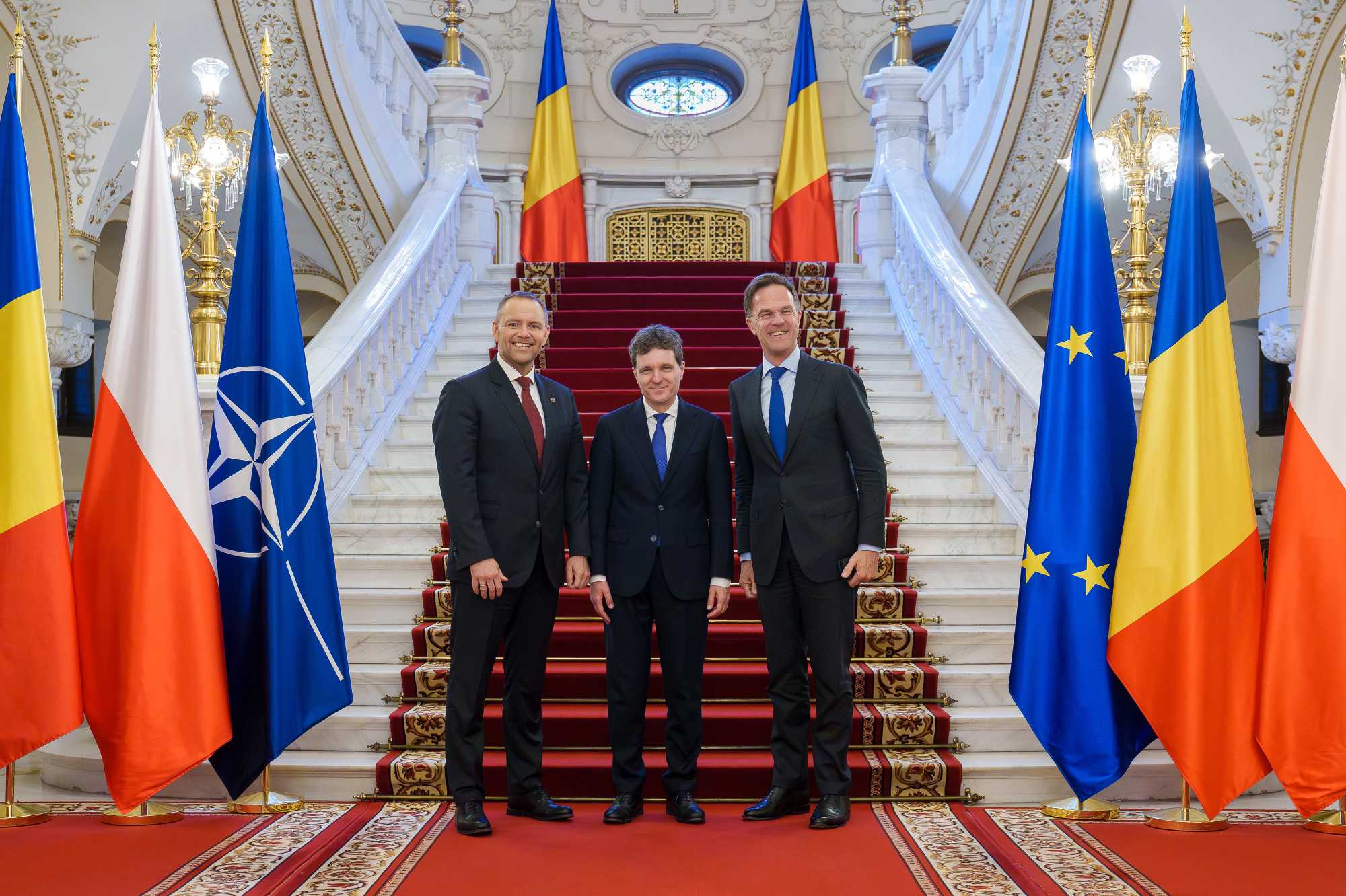 Becsatlakozott Rutte. | Fotó: presidency.ro