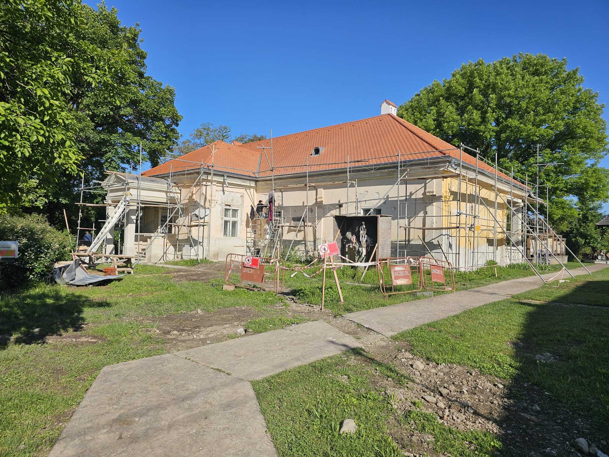 2024 őszén kezdtek hozzá a felújításhoz.