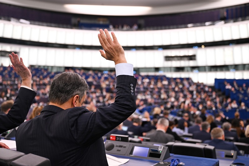 Az Európai Parlament ezért keményebb biztosítékokat követelt Fotó: az EP Facebook oldala