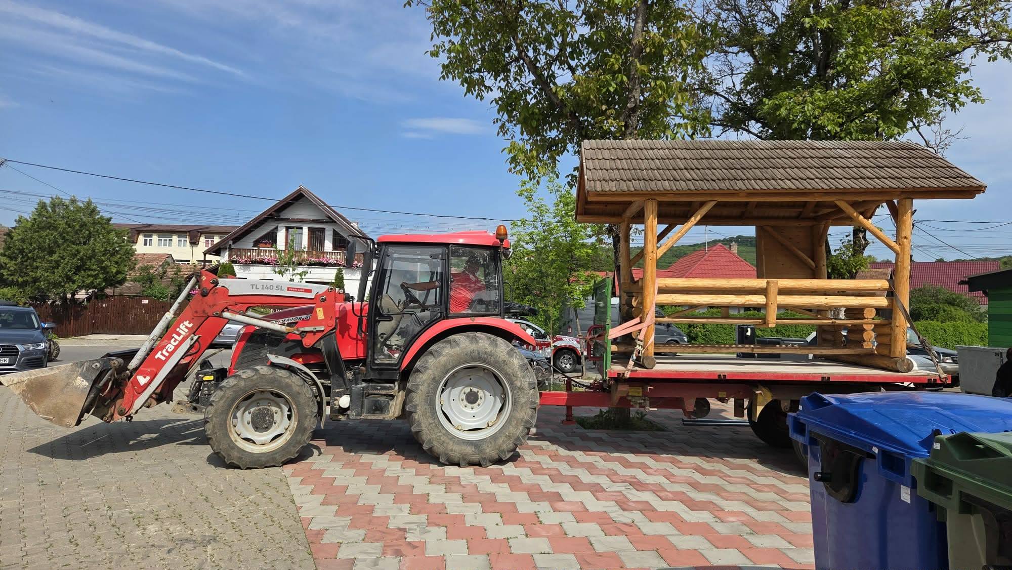 A jeddi polgármesteri hivatal biztosította a padokat és táblákat | Fotó: Maros Megyei Hegyimentő Szolgálat
