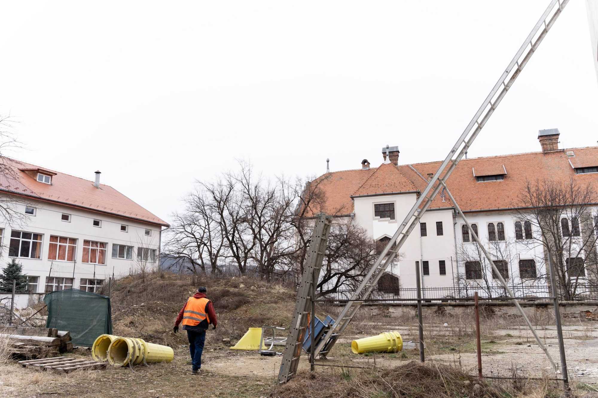 Március első munkanapján jelentek meg a bontást végző munkások | Fotó: Szakács-Paál István/Facebook
