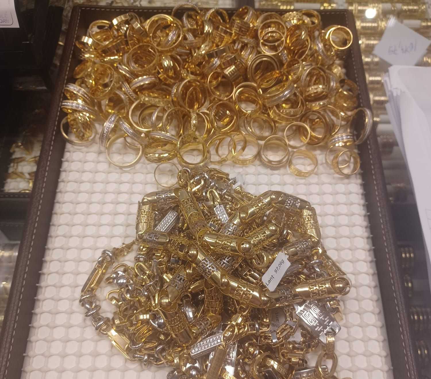 A kincstár kapja a lefoglalt árut. | Fotó: ANAF Facebook oldal