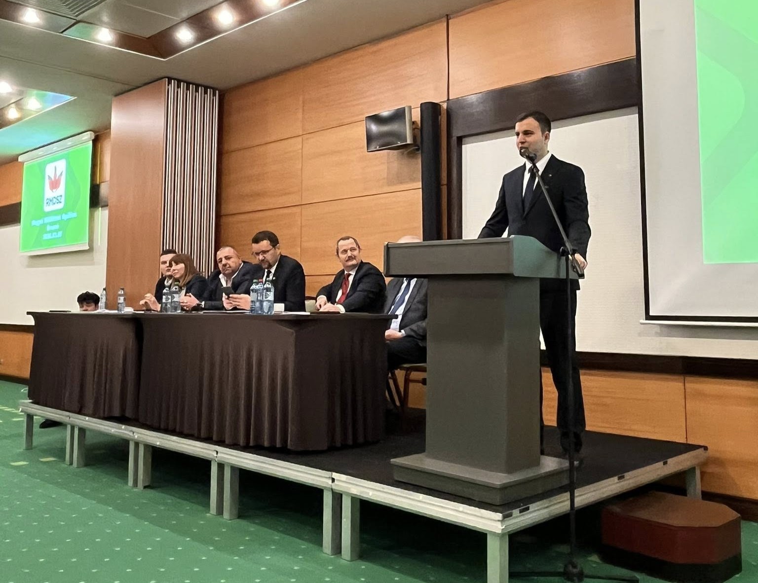 Varga Nándornak szavazott bizalmat a többség | Fotó: RMDSZ Brassó megyei szervezete