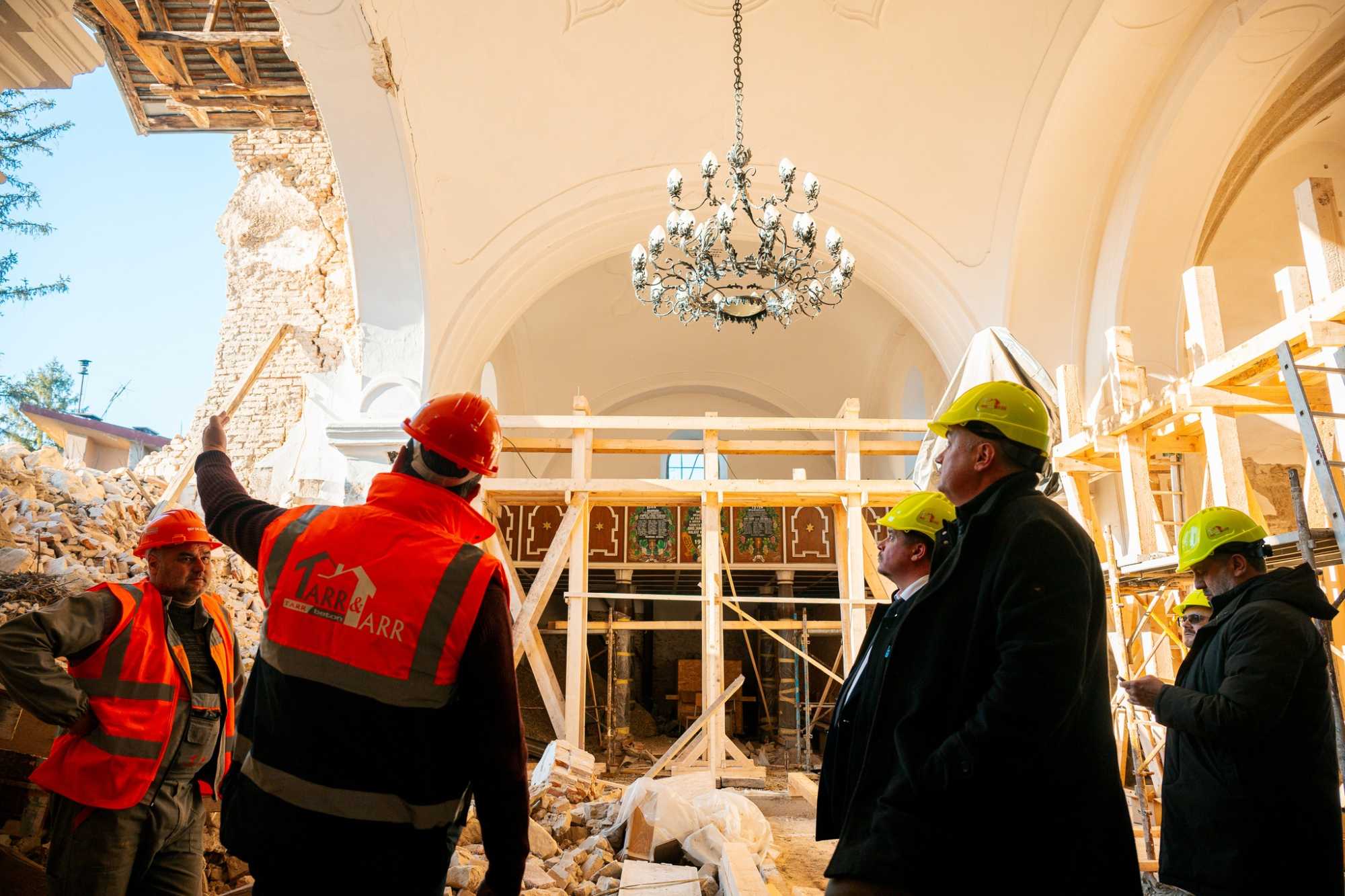 Átfogó munkamegbeszélést tartottak február végén a helyi templom ügyében a kulturális miniszter, az egyházkerületi vezetőség, a helyi lelkész, a város polgármestere, a megyei tanács képviselői és a műemlékvédelem illetékeseinek jelenlétében. 