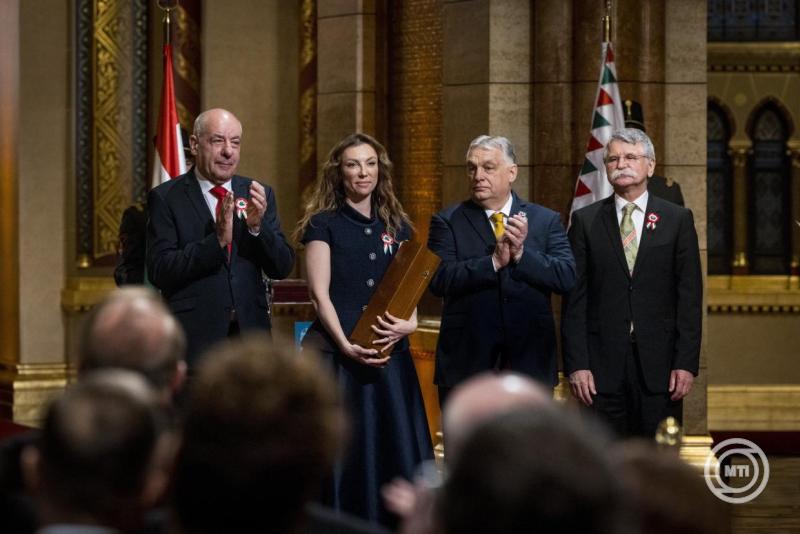 Rúzsa Magdi is díjat kapott. Fotók: MTI