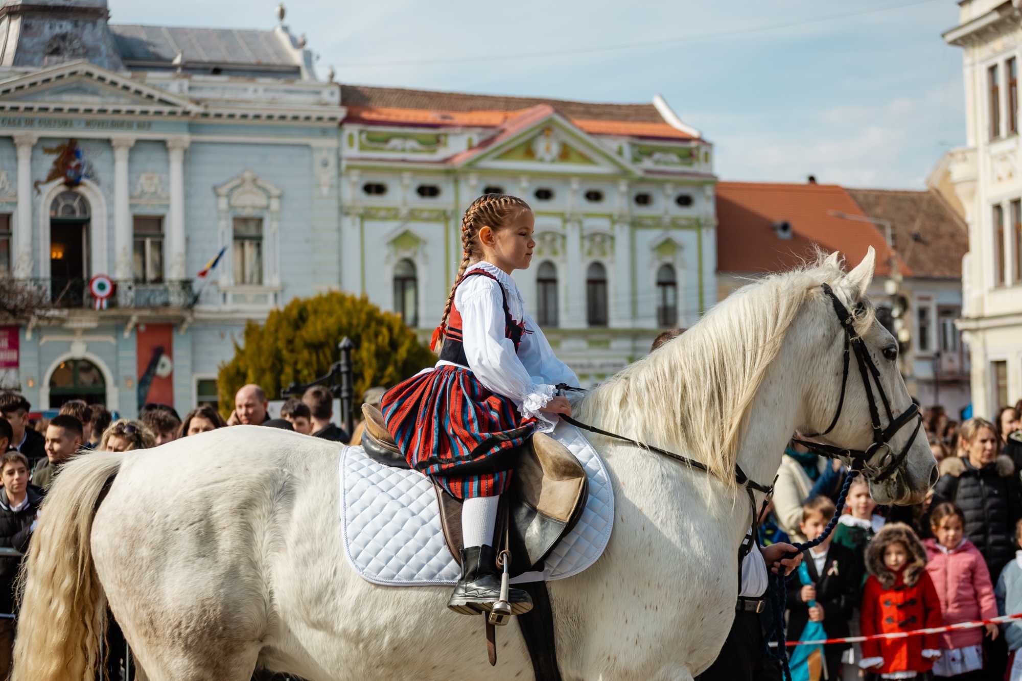 L&oacute;ra termett a magyar, m&eacute;g a legkisebbek is.