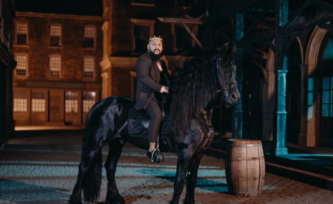 Sok mindenen mentem keresztül, de minden helyzetben talpon maradtam, mert az én alapom Isten, írta tavaly szeptemberben. | Fotók: Dani Mocanu Facebook-oldala