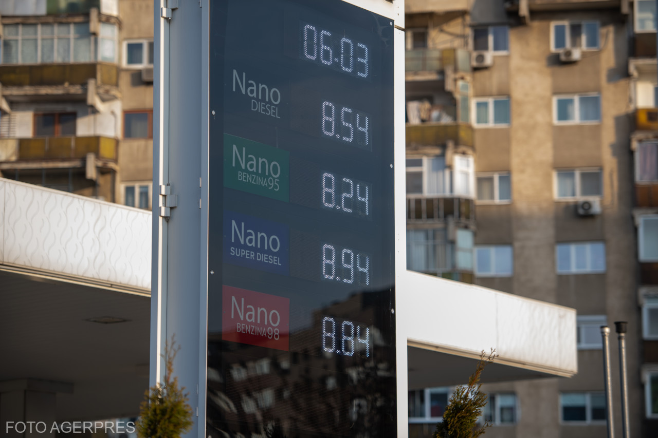 Március 6-án még ilyen árak szerepeltek a kutaknál. 