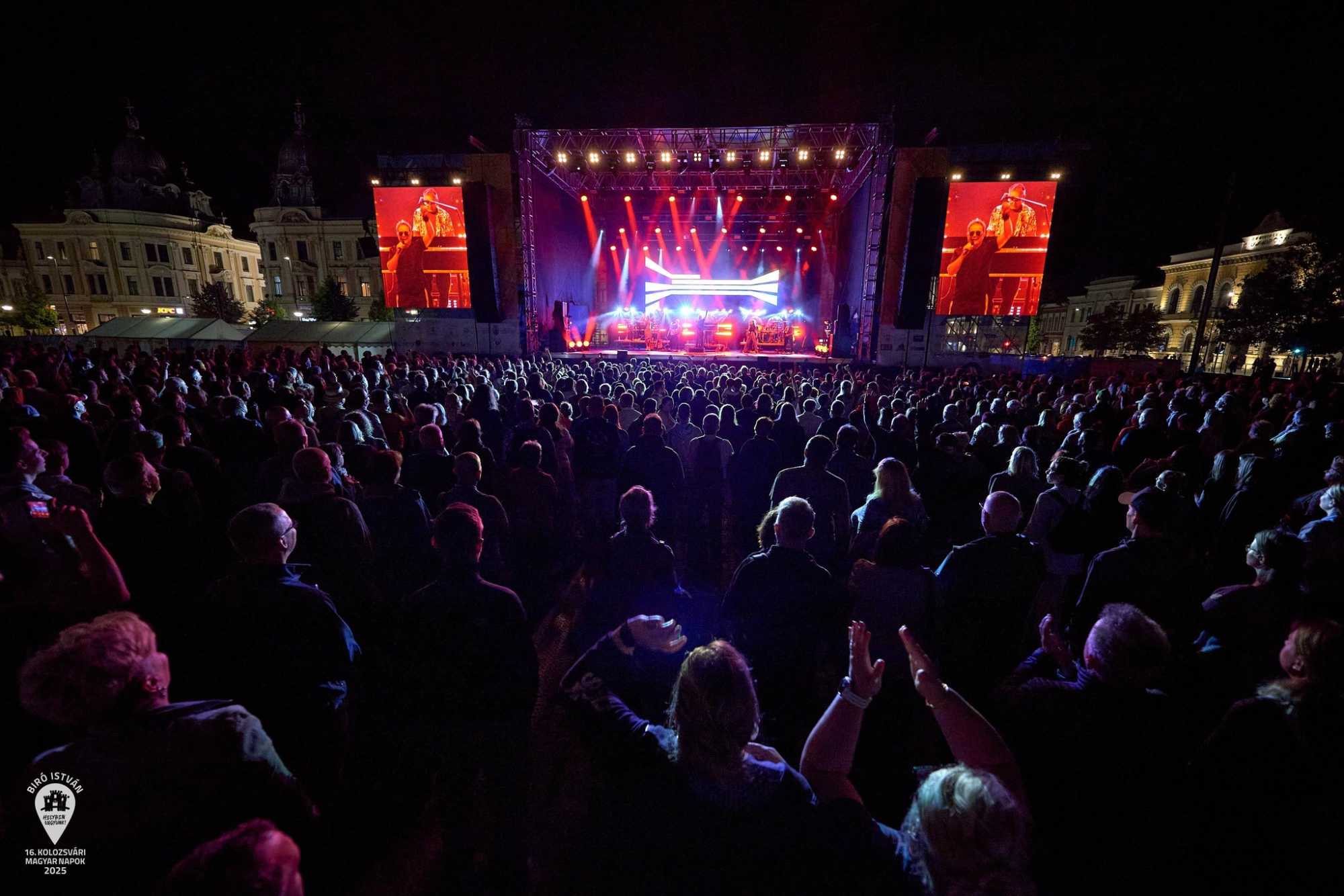 Tavaly Geszti Péter is sokakat kivonzott a Főtérre. | Fotó: a Kolozsvári Magyar Napok Facebook-oldala