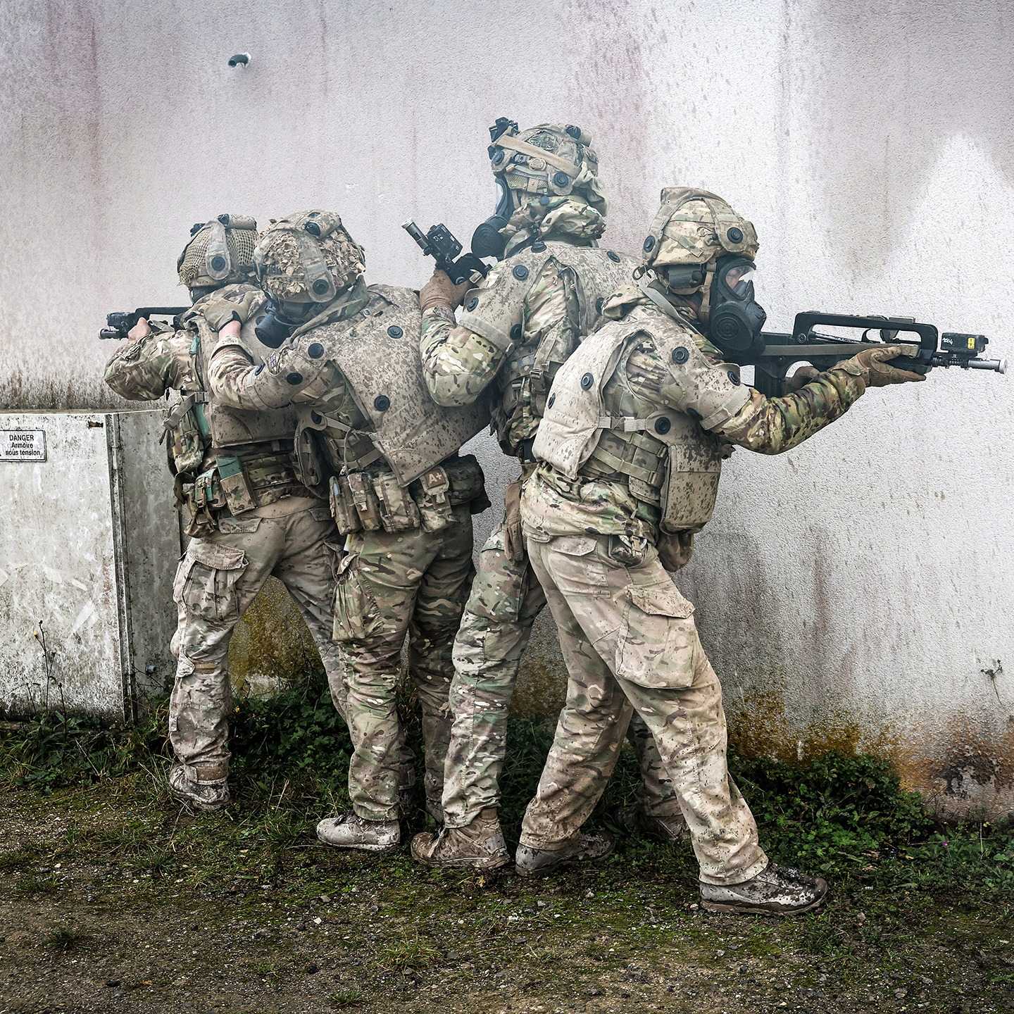 Áttelepítették Európába a személyzetet. | Fotó: a NATO Facebook-oldala