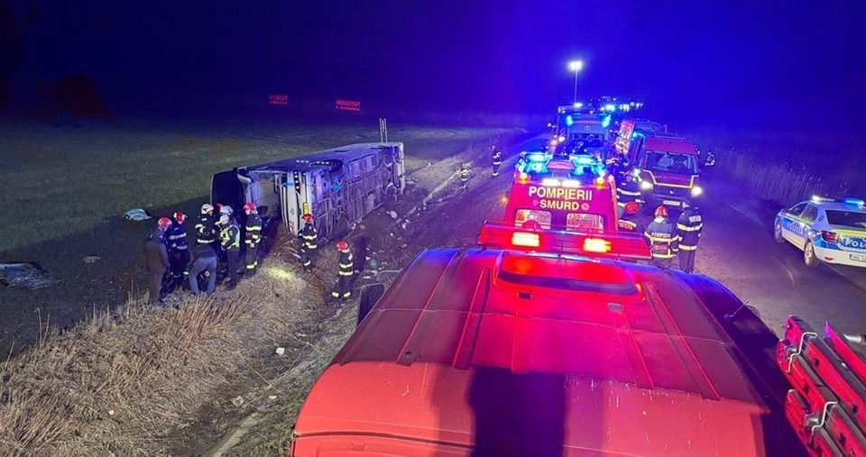 A tömegbaleseti protokollt is életbe léptették | Fotó: katasztrófavédelem