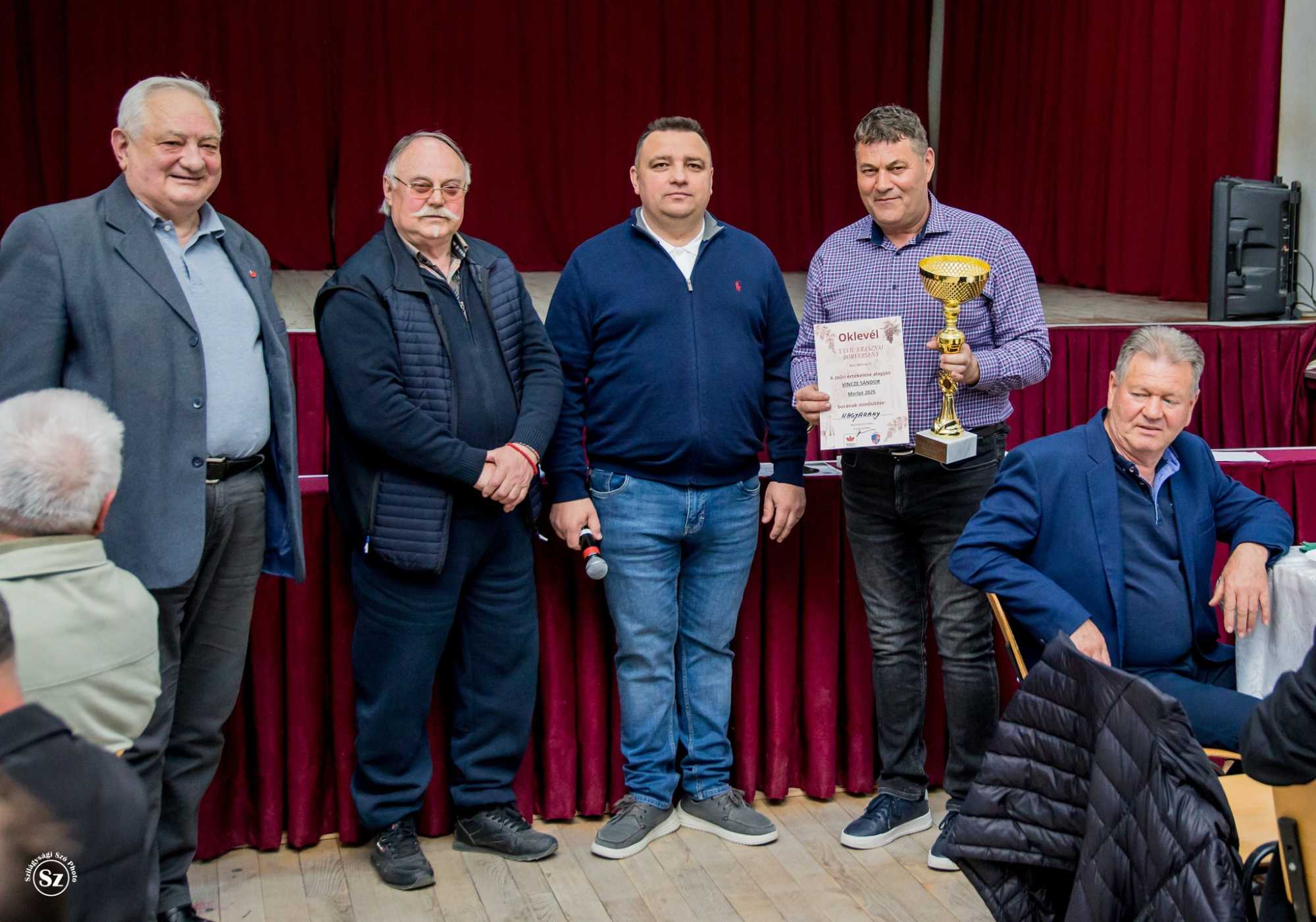 Az est folyamán átadták az elismeréseket | Fotó: Kulcsár Mária