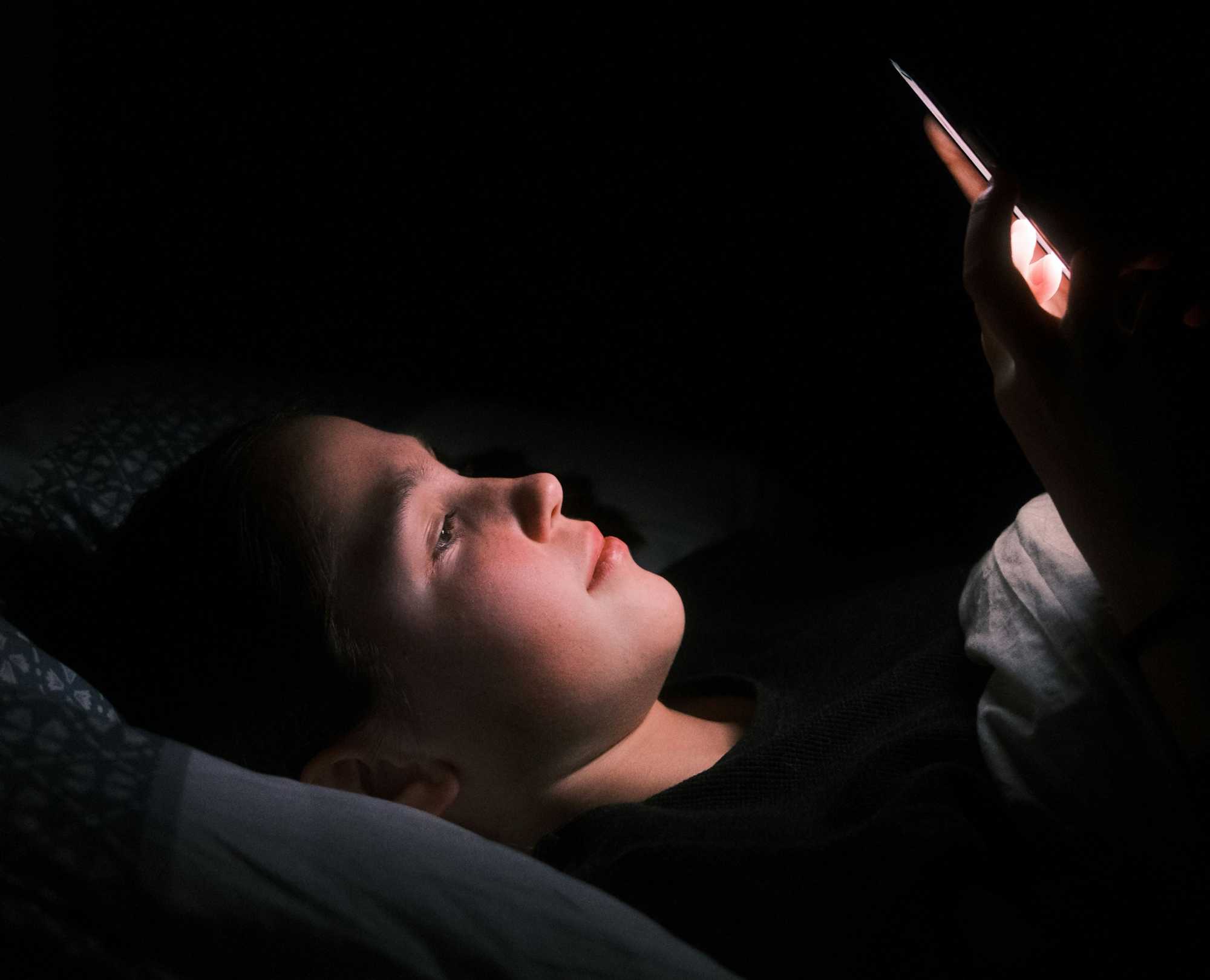 A fiatalokat érinti főleg a sleep-typing, hogy álmukban is elkezdenek gépelni a telefonon. | Fotó: Unsplash