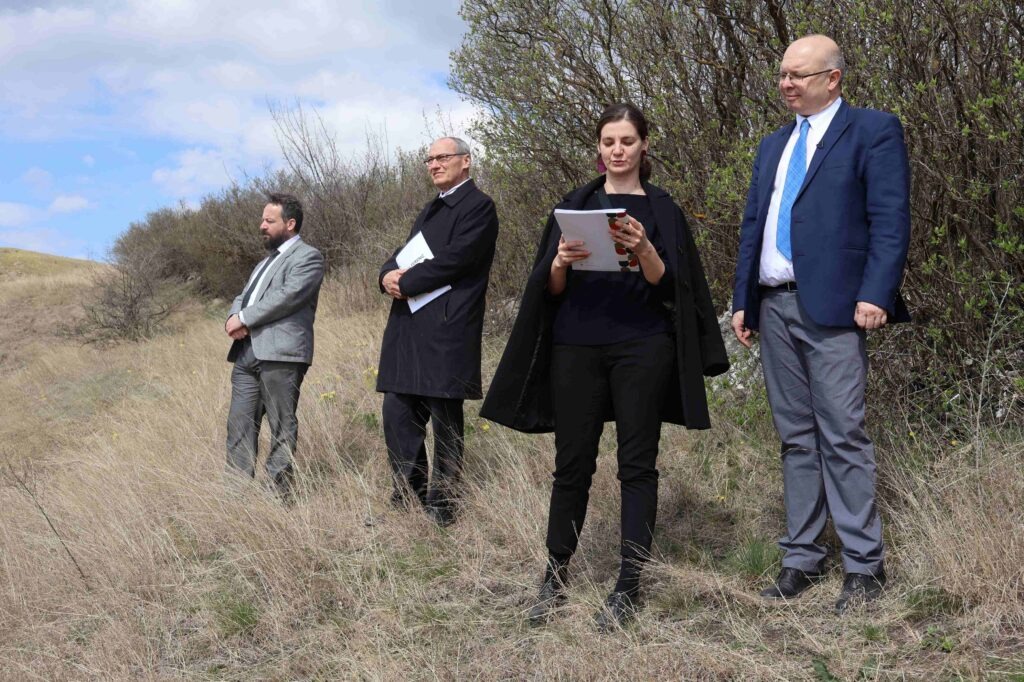 Faluséta Mészkőn.