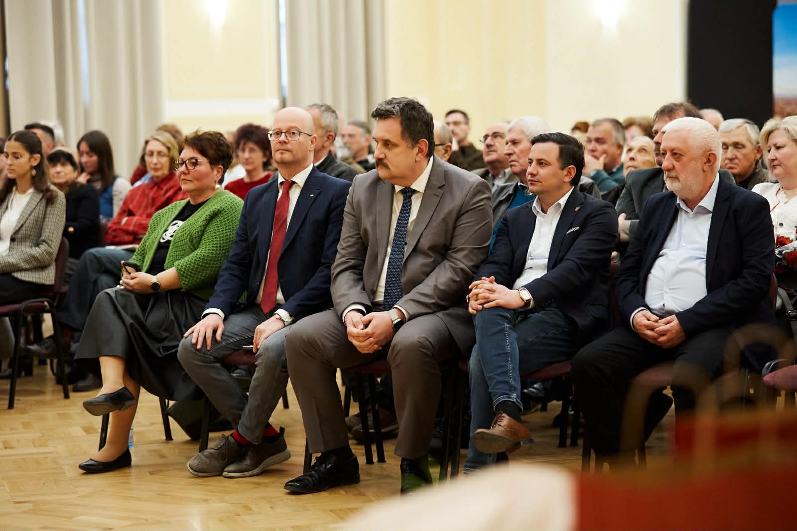 A dijakat a helyi elöljárók ádták át