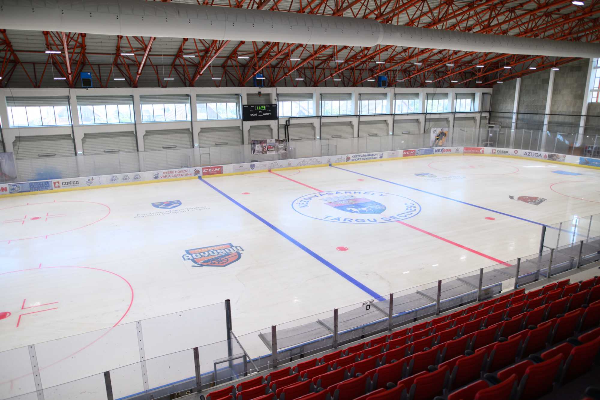 A Deme László jégcsarnok ad otthont az eseménynek | Fotó: Kézdivásárhely Önkormányzata