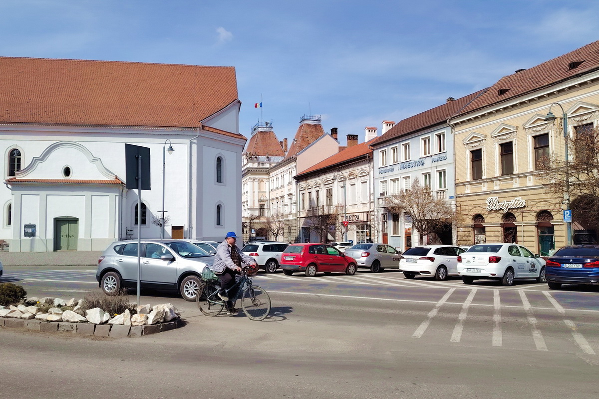 A belvárosban a folyamatos helycsere biztosítása a városvezetés egyik fő célja | A szerző felvételei