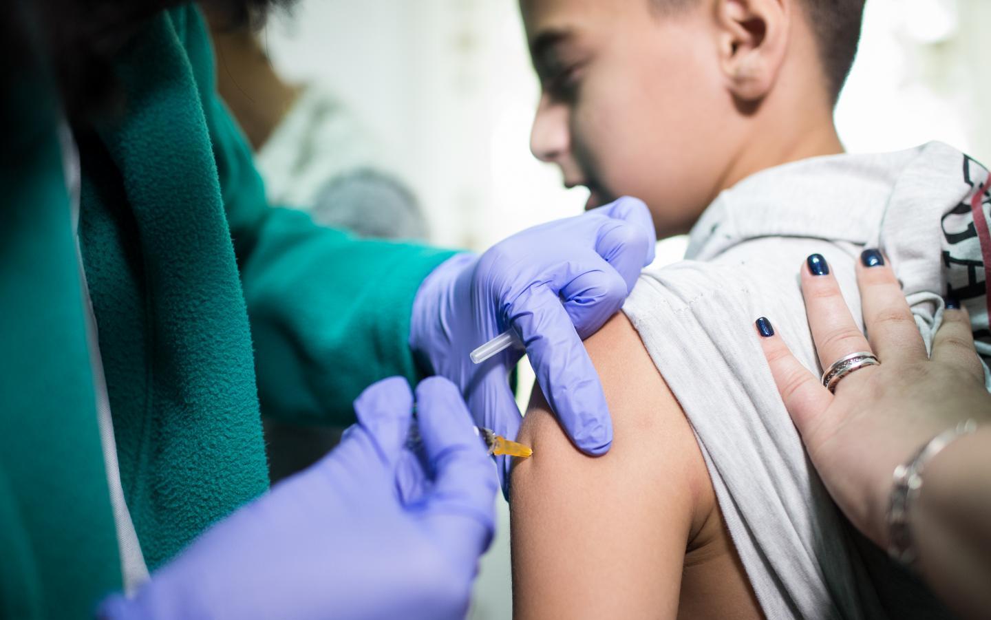 Vincze Kinga Orsolya kiáll a kisgyermekkori oltások beadása mellett | Fotó: UNICEF