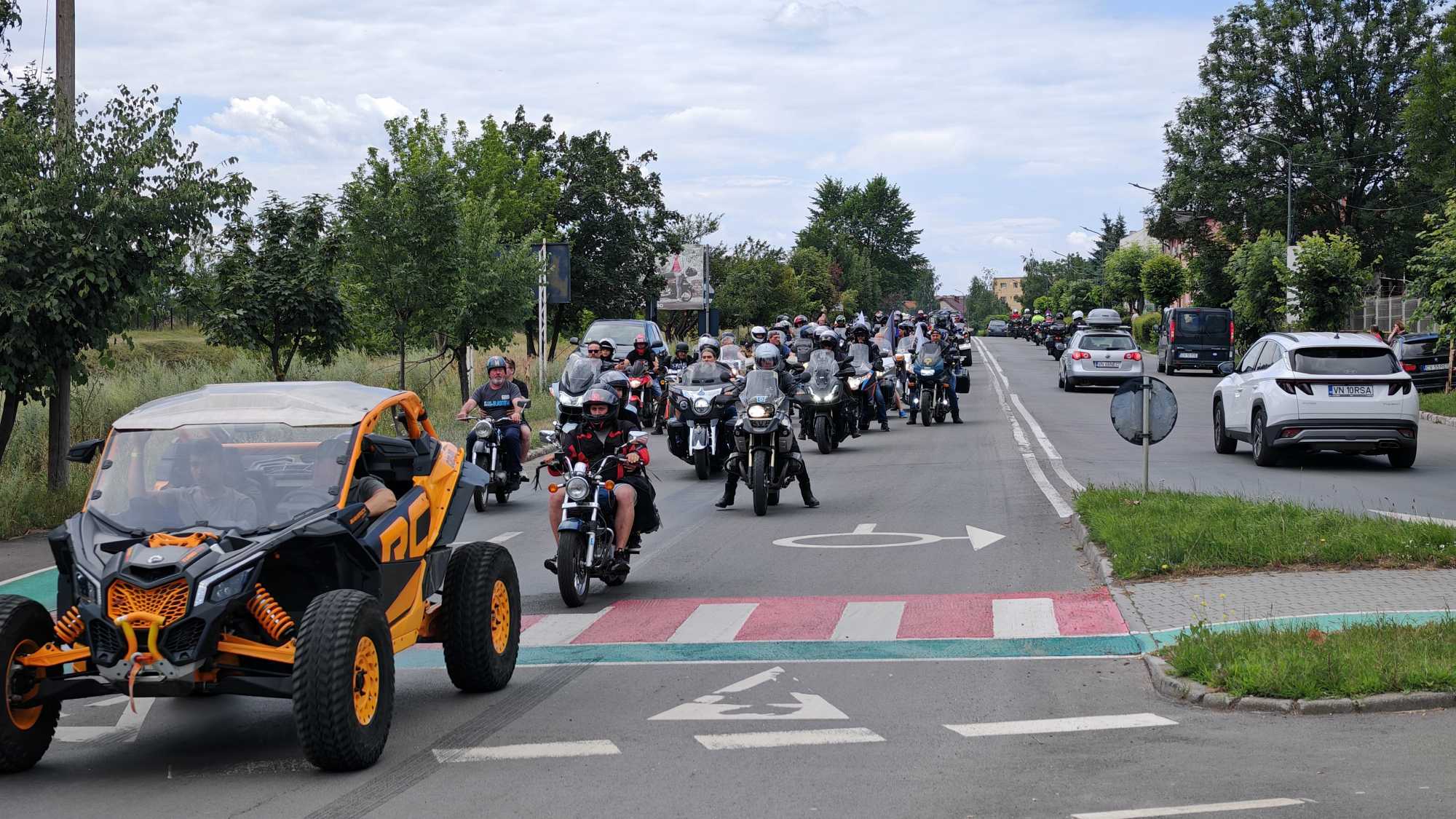 Mindenféle járművel érkeztek a motorosok | A szerző felvételei