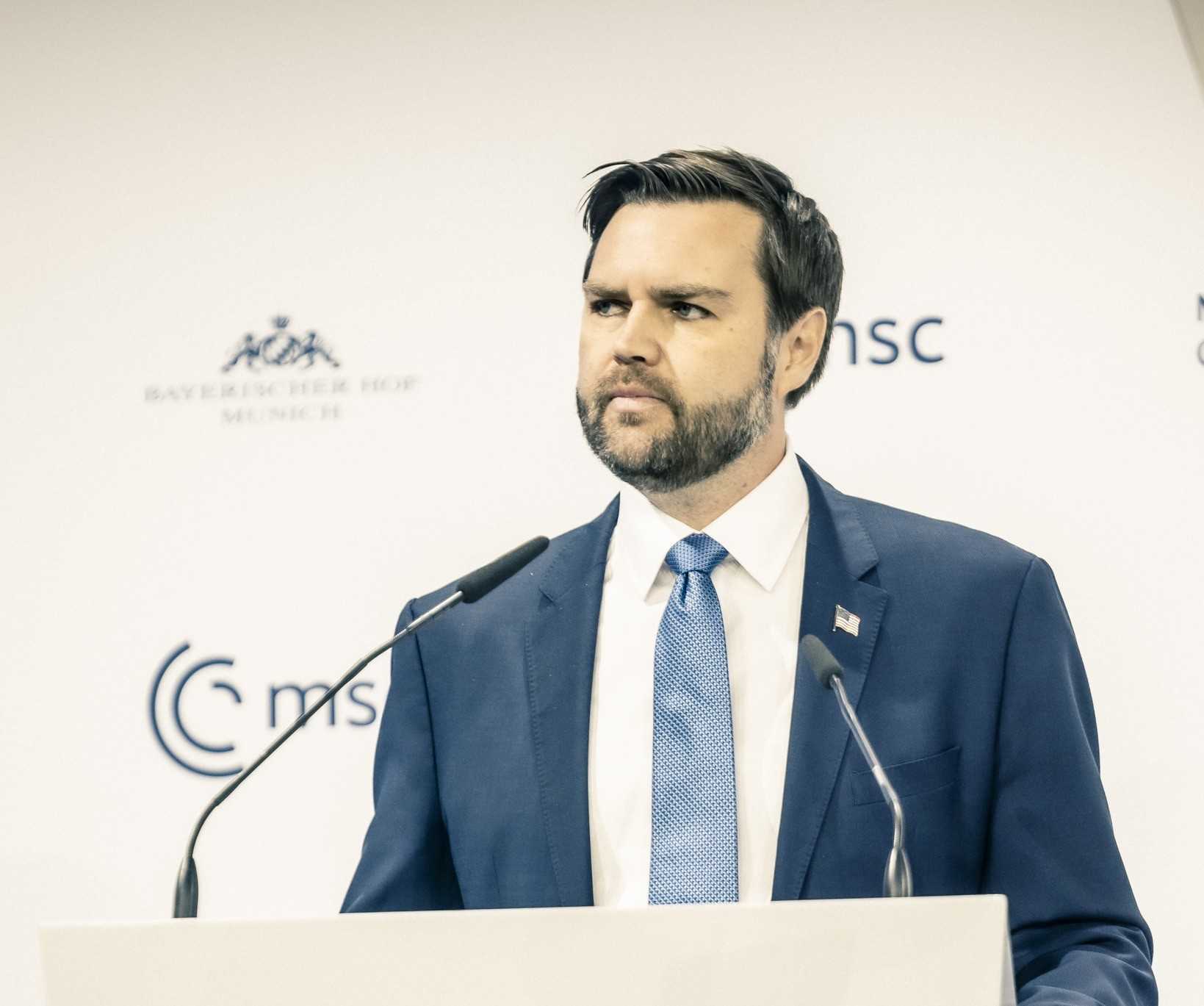 Az Egyesült Államok kormányzatának legrangosabb katolikusaként” pozicionálja magát | Fotó: Agerpres
