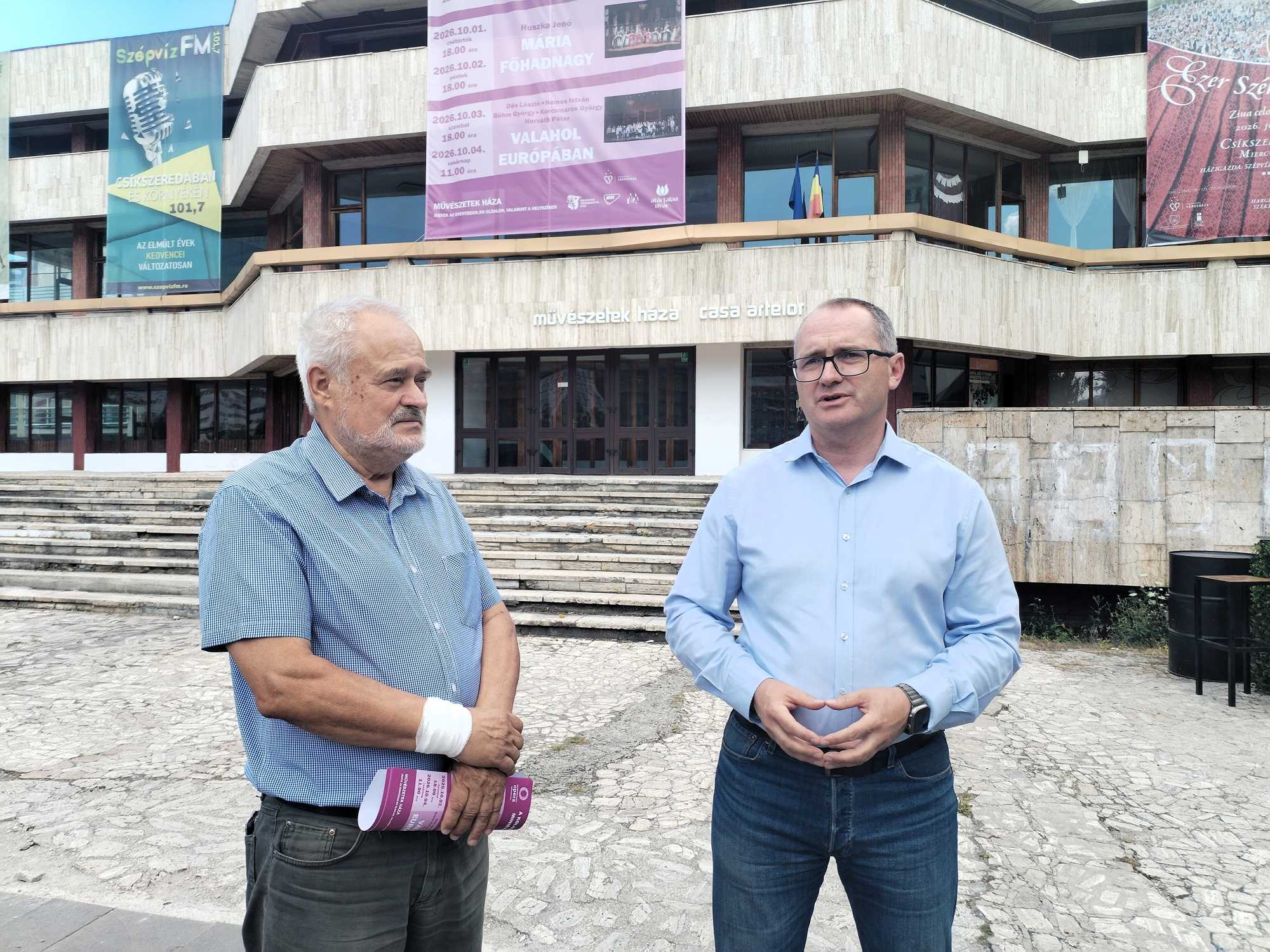 Szép Gyula és Korodi Attila. | Fotó: F.E.