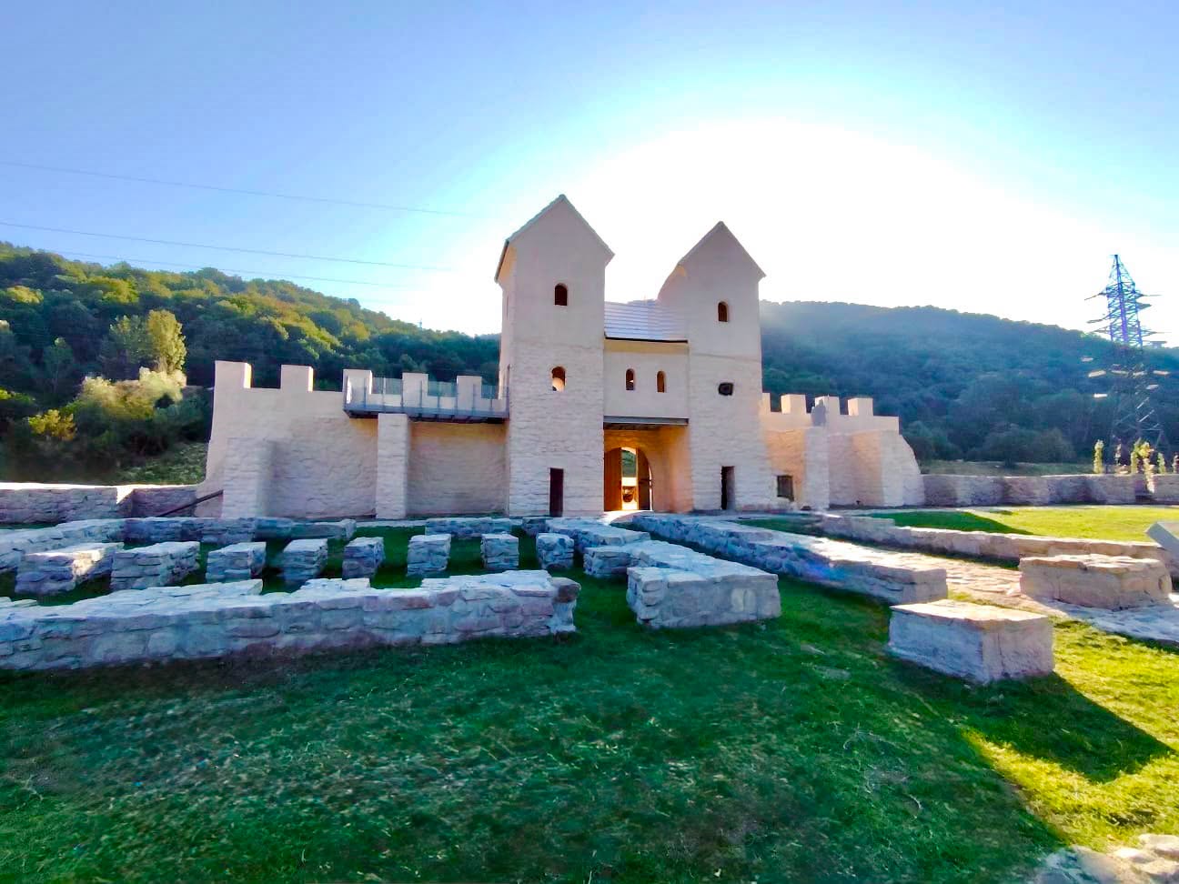 Így néz ki a restaurált castrum | Fotó: Facebook/Ministerul Culturii