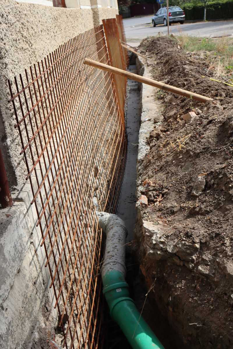 Voltak, akik parkoló kialakítását szorgalmazták az épület helyén.