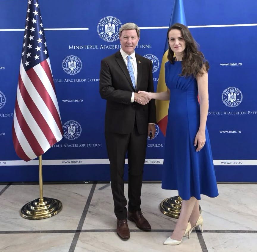 Oana Ţoiu és Mike Rogers