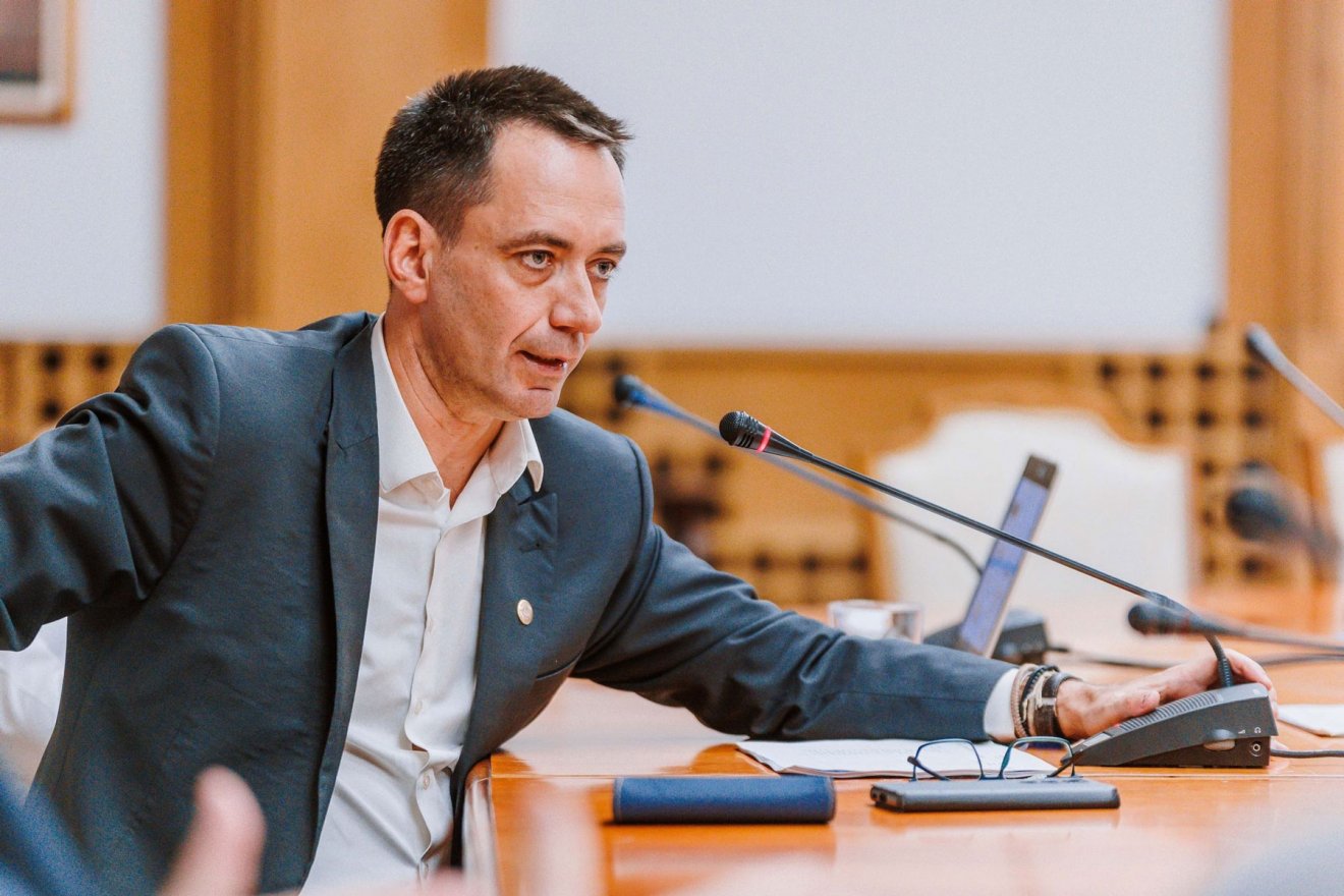 Csoma Botond nem tartotta valós forgatókönyvnek az idő előtti megmérettetéssel kapcsolatban a médiában megjelent információkat Fotó: RMDSZ