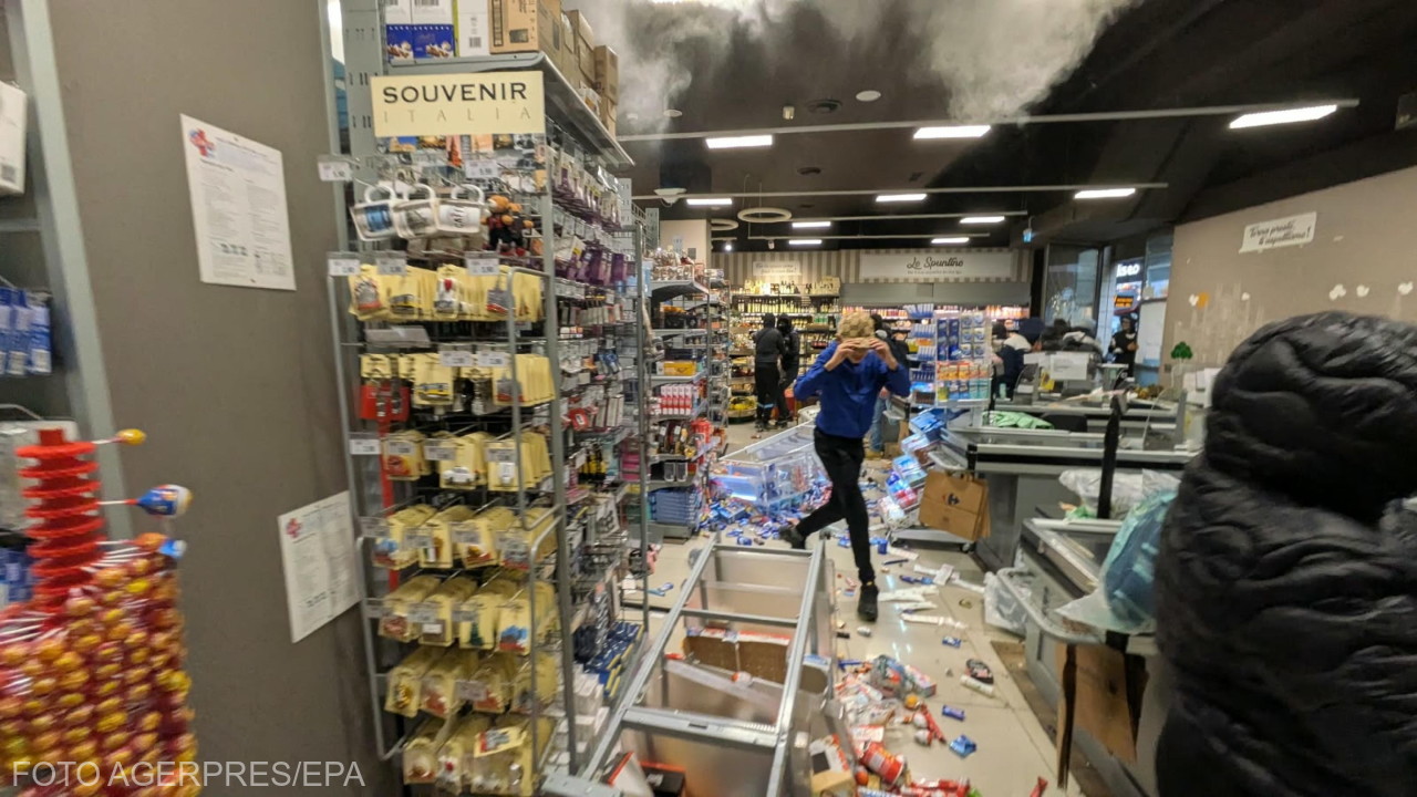 Üzleteket is célba vettek | Fotók: Agerpres/EPA