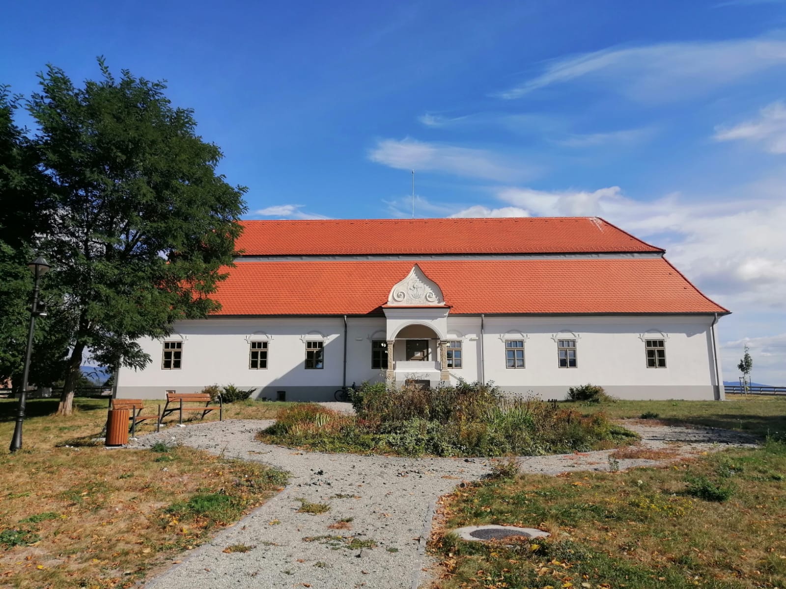 A csíkszentimrei Henter-kúria ad otthont a kiállításnak | Fotó: Létai Tibor