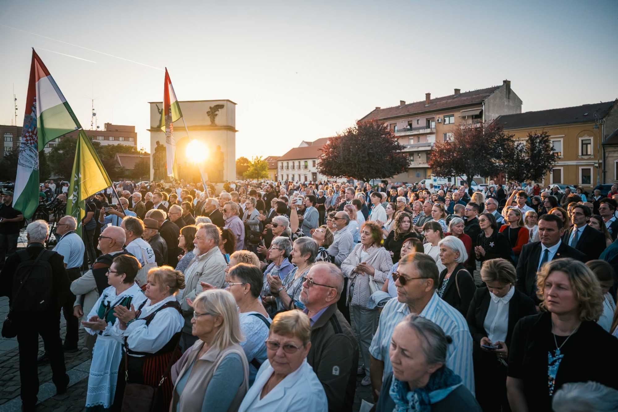 Hálával és tisztelettel emlékeztek meg Aradon | Fotó: Kelemen Hunor Facebook-oldala