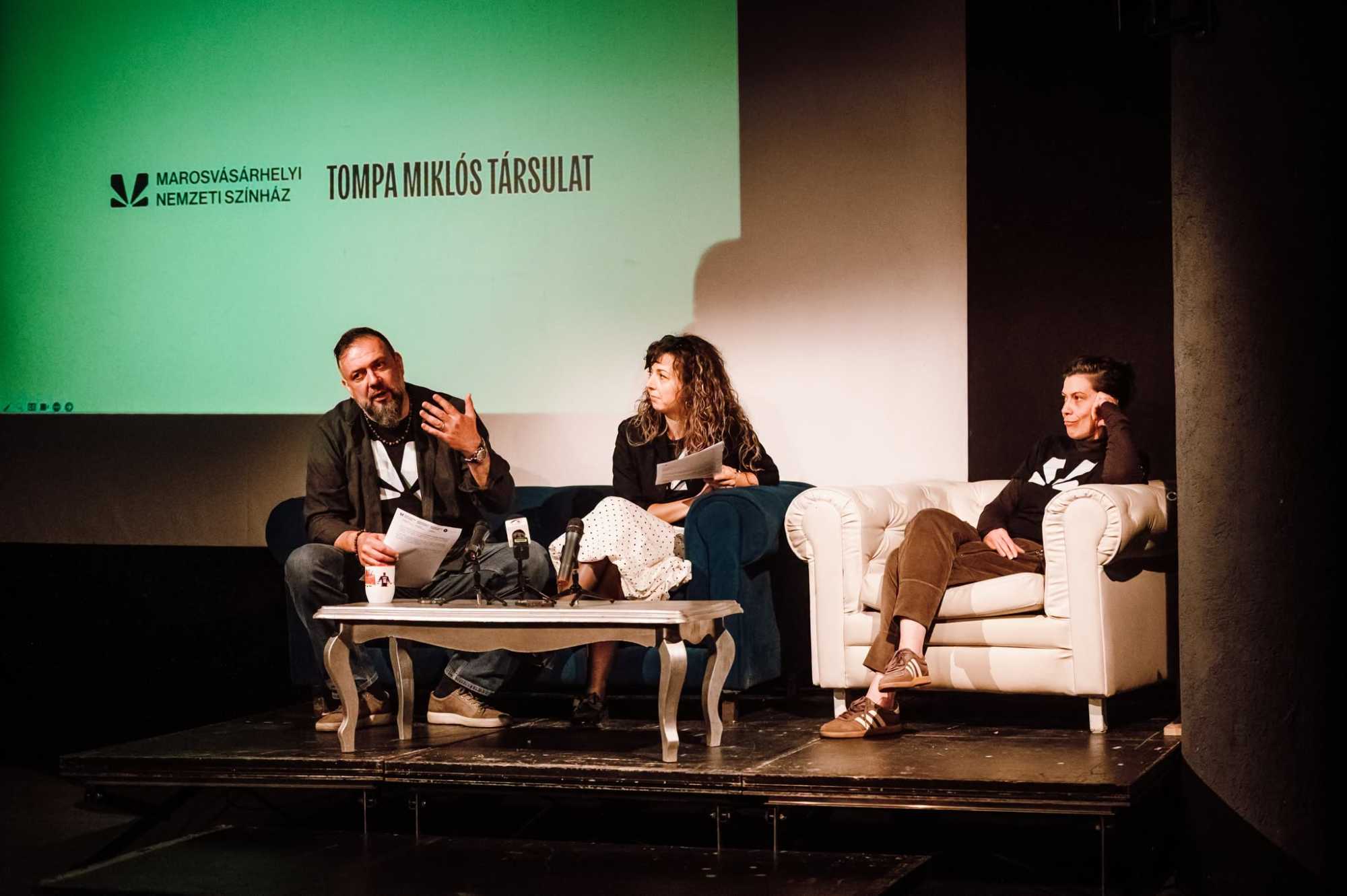 Pál D. Attila kinevezett igazgató, Kacsó-Kölcze Kata marketing- és PR-koordinátor és Berekméri Katalin művészeti igazgató. | Fotó: Bereczky Sándor