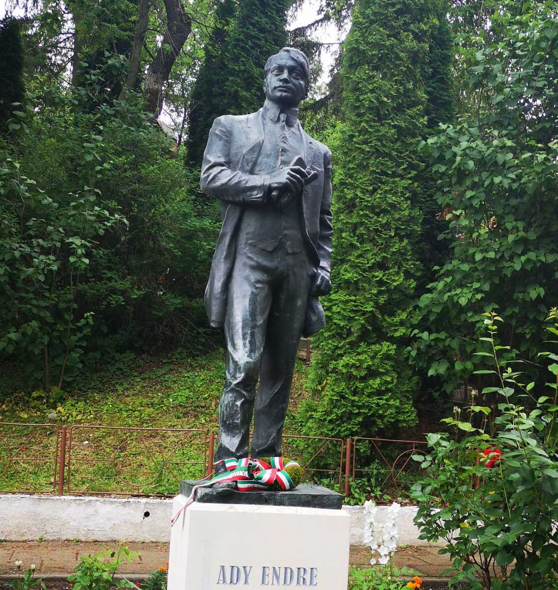A szórványoktatás egyik meghatározó pillérének számít az iskola.