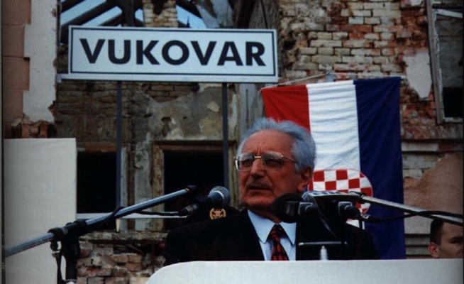 franjo-tudjman-in-vukovar-1997