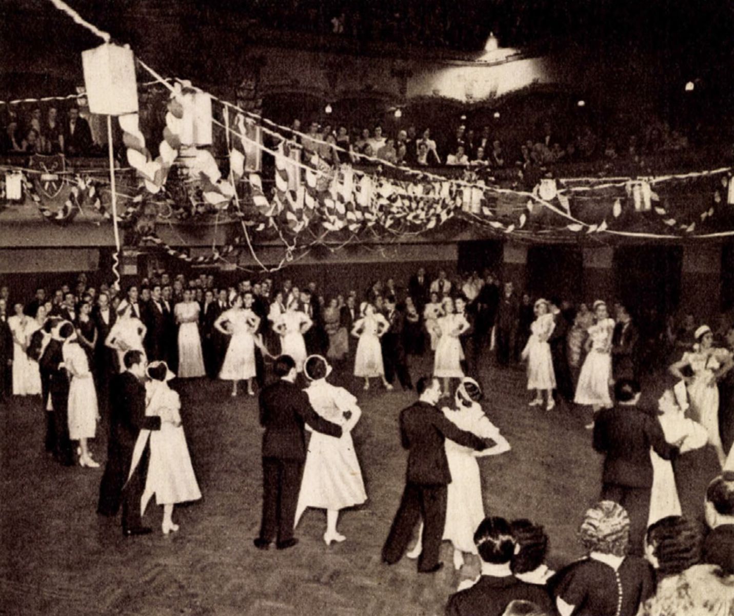 A marosvásárhelyi Magyar Iparos Egyesület hagyományos jótékonysági táncmulatsága 1938-ban.