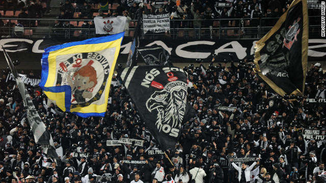 8ab87 121213114845-football-corinthians-banners-horizontal-gallery