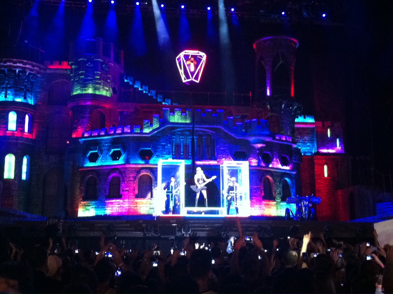 Lady Gaga - live in Bucharest  pazarfenyek