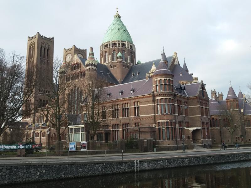 Monumentális, szecessziós római-katolikus katedrális Haarlemben