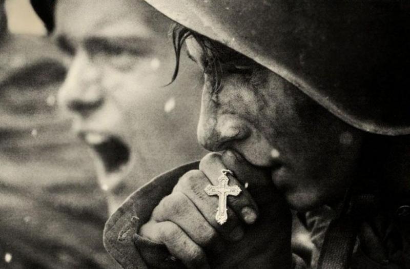 Orosz katona a második világháborúban, a kurszki csata előtt.