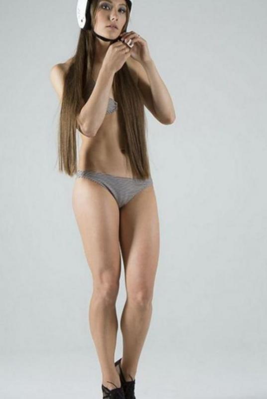 Irina Avvakumova, 22 éves, síugrás