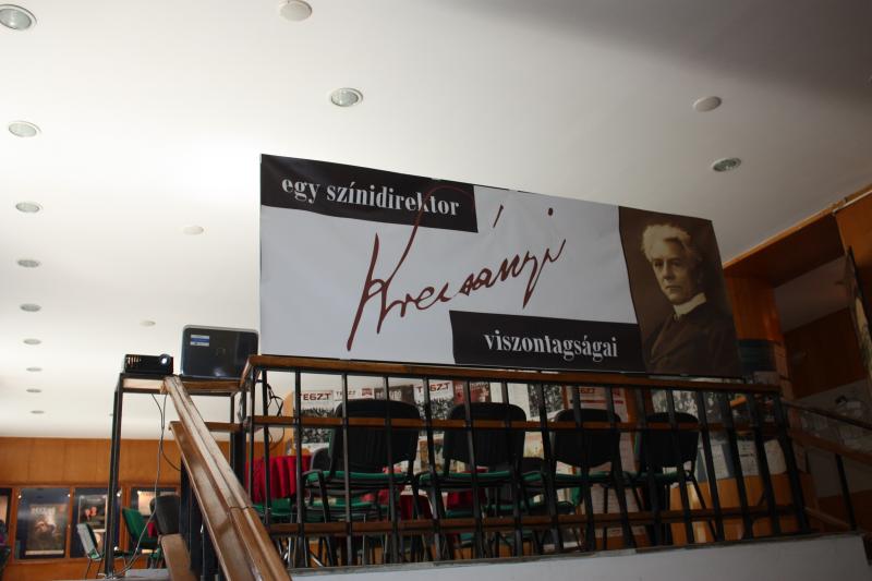Krecsányi Ignác, a temesvári társulat fénykorának színiigazgatója emlékére rendeztek be tárlatot a színház emeleti előcsarnokában